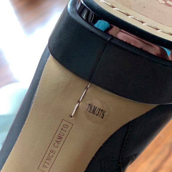 VINCE CAMUTO - NWOT Nappa Soft Leather Platform Heels in Davy’s Gray - Picture 9 of 9